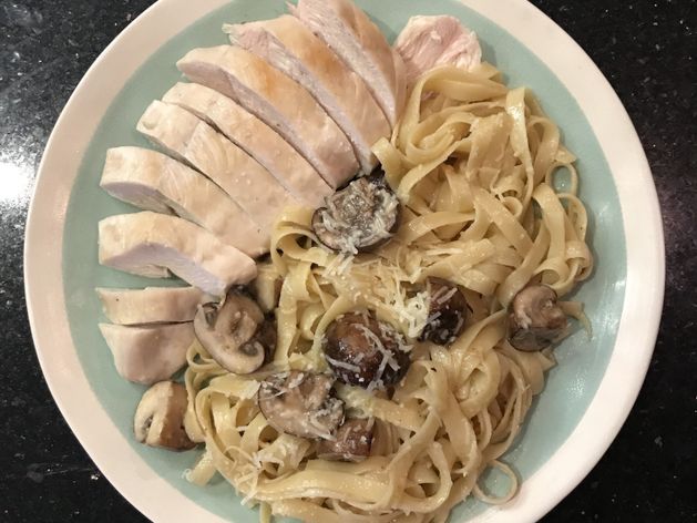 Mushroom Pasta with Chicken wide display