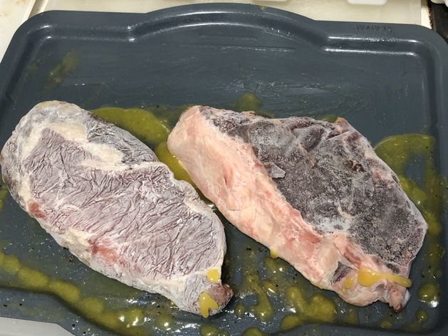 1 1/4" to 1 1/2" Steaks Cooked From Frozen in 2 ZONES    P wide display