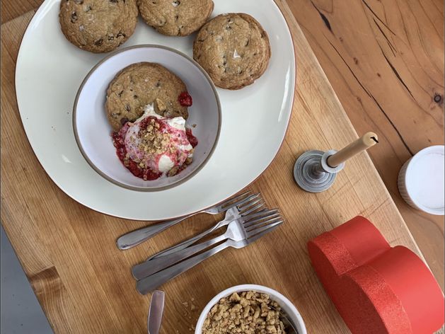 Chocolate Chip Lava Cookies (Pazookie) wide display