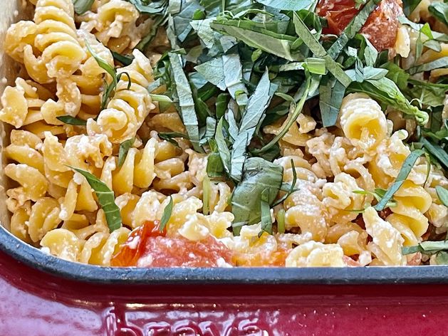Feta Pasta wide display