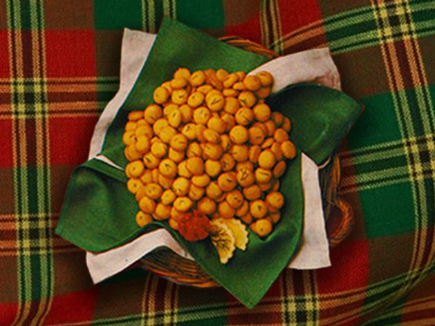 Hidden Valley Ranch Oyster Crackers wide display