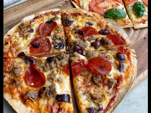 Tortilla Pizza wide display