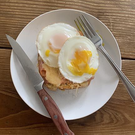 croque madame wide display