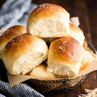 Breads, Buns & Dinner Rolls