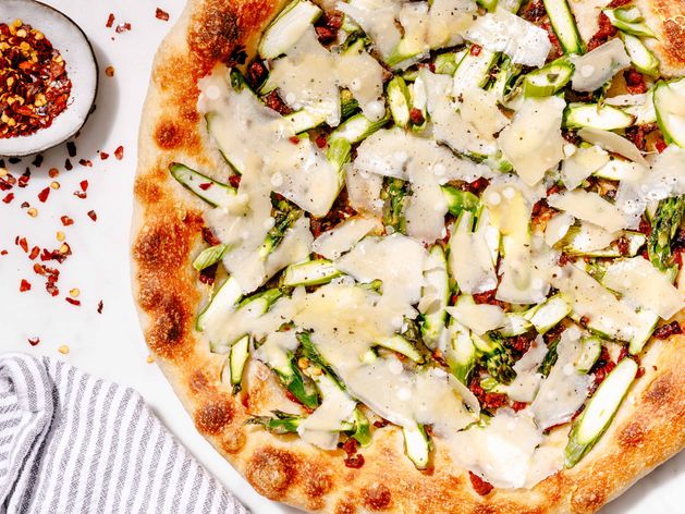 Asparagus and Pancetta Pizza