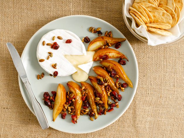 Baked Brie and Roasted Pear