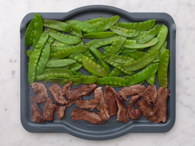 Stir Fry Beef and Snow Peas