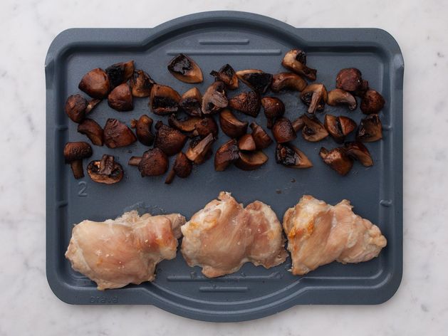 Chicken Thighs (Boneless and Skinless) with Mushrooms