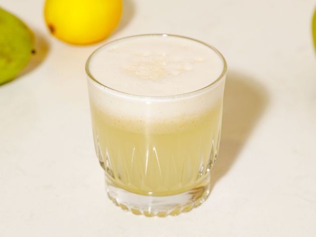 Spiced Pear Gin Fizz