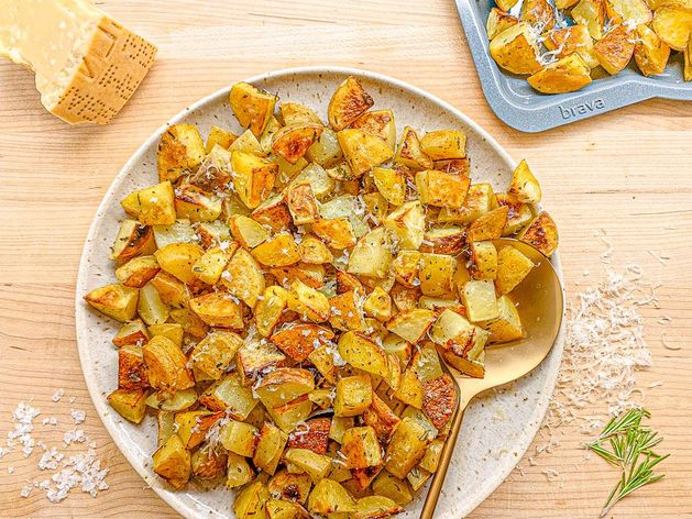 Roasted Rosemary Parmesan Potatoes