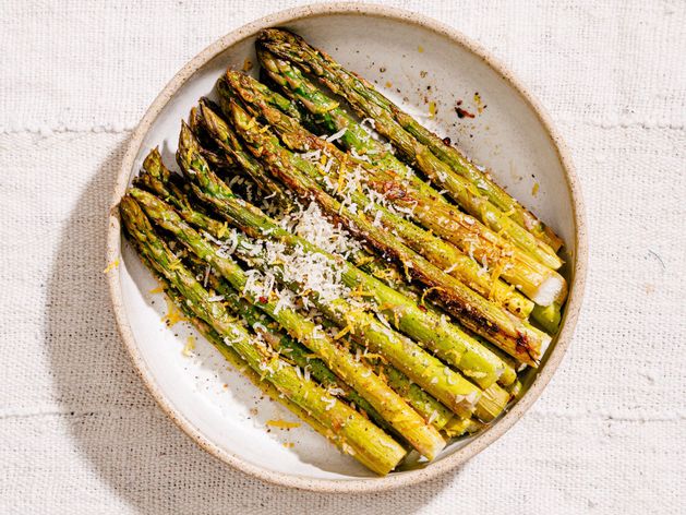 Roasted Asparagus with Garlic and Lemon